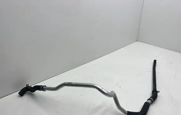 Engine coolant pipe/hose