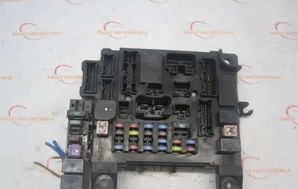 Mitsubishi ASX Fuse module 8637A641 51945J202 28637002A