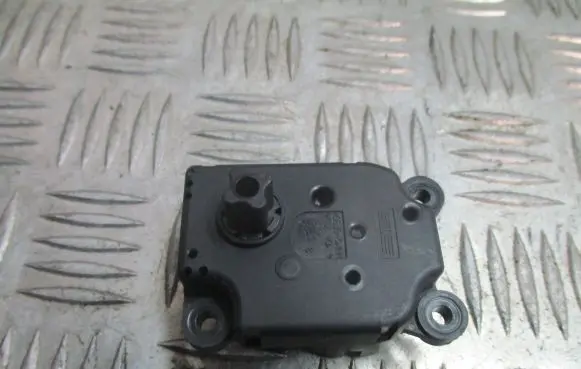 Alfa Romeo 147 A/C air flow flap actuator/motor 52488465