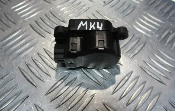 Ford Mondeo MK IV Central body control module 3M5H-19E616-AB