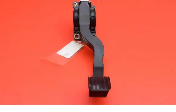 Peugeot 206 CC Accelerator throttle pedal F00C3E2429