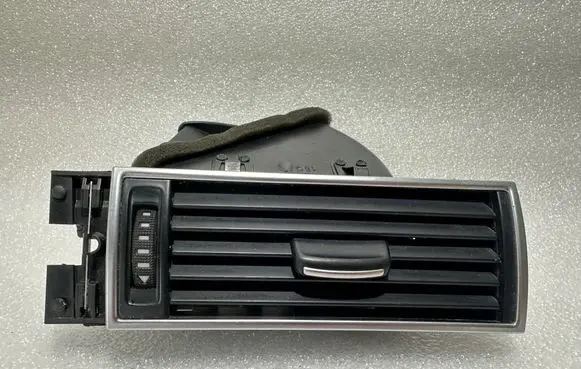 Audi A6 S6 C6 4F Dashboard side air vent grill/cover trim 4F1820902D