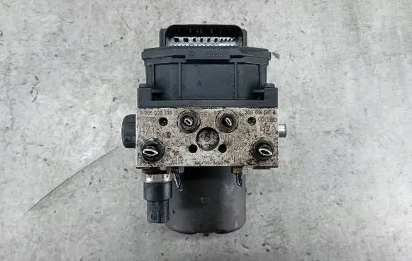 Skoda Superb B5 (3U) ABS Pump