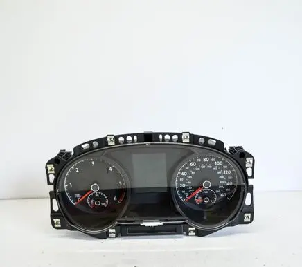 Volkswagen Golf VII Speedometer (instrument cluster) 5G0920960A