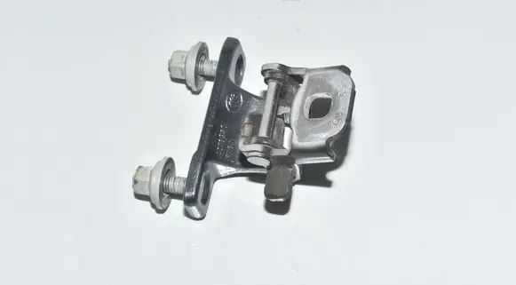 BMW 2 F46 Tailgate/trunk/boot hinge 7318932 41007349450