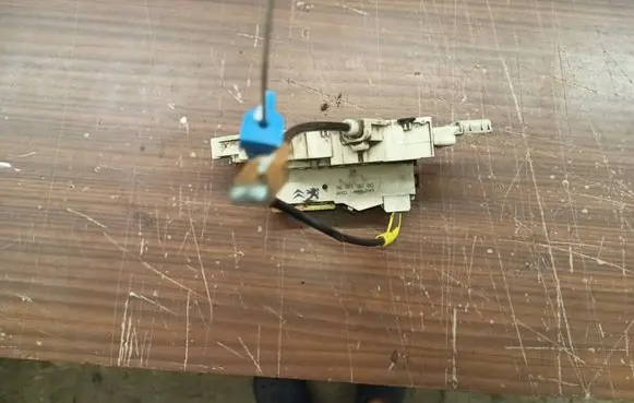 Rear door lock