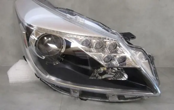 Toyota Yaris Headlight/headlamp