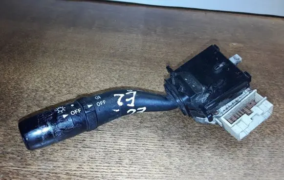 Mazda 6 Indicator stalk 17D254