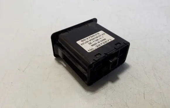 Mitsubishi L200 Keyless (KESSY) go control unit/module 8637B629