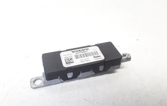 Volvo C70 Aerial antenna amplifier 30775607