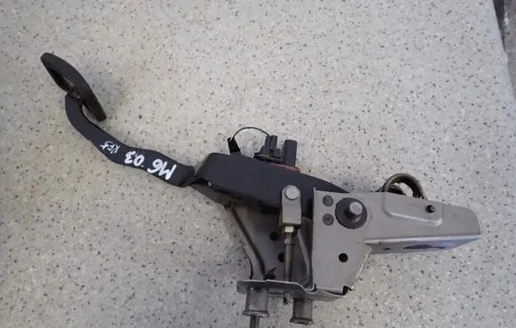 Mazda 6 Pedal assembly 