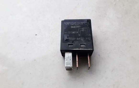Volvo S60 Other relay V23074 9441161