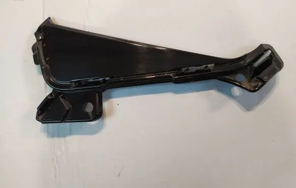 Renault Clio I Front arch trim 620810088r