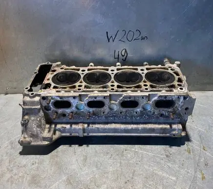 Mercedes-Benz C W202 Engine head 1110162101