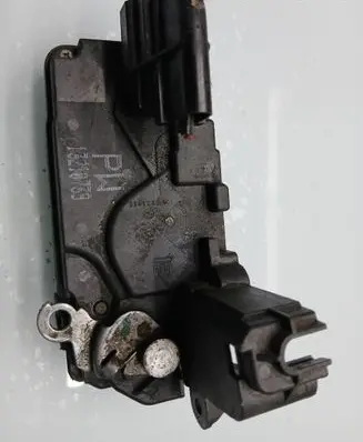 Opel Zafira B Rear door lock 13210739 PW13210739