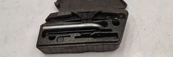 Volkswagen Golf VII Tool set 5G0012115