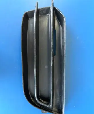 Audi A1 Front bumper lower grill 8X0807682