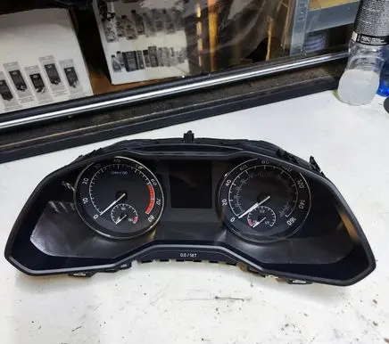 Skoda Superb B6 (3T) Speedometer (instrument cluster) 3V0920940A