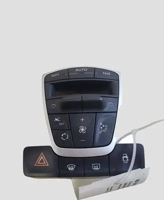 Renault Laguna III Climate control unit 275100002R A02000A8400001