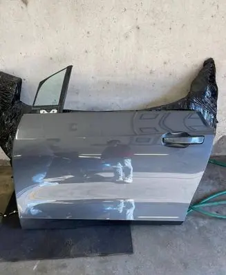 BMW i3 Front door 7369329 51007369329 51007427333