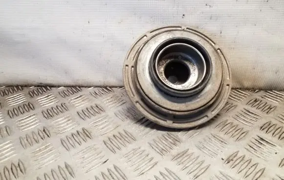 Volkswagen Transporter - Caravelle T5 Front upper strut mount 7H0412341A 7LA412249 7E0412331A