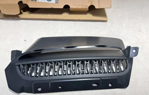 Land Rover Discovery Sport Front bumper lower grill LK7215A298