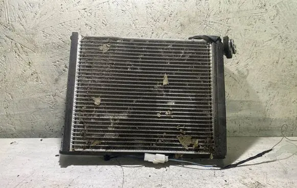 Toyota Yaris Heater blower radiator