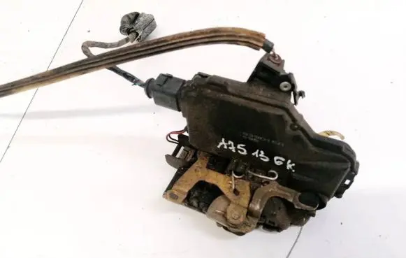 Seat Toledo II (1M) Rear door lock 3B4839015A
