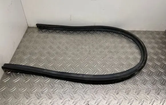 Mercedes-Benz GL X164 Engine compartment rubber 