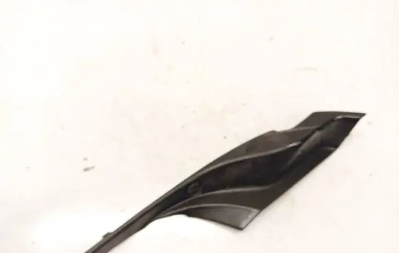 Mazda CX-7 Wiper trim EG2151C1