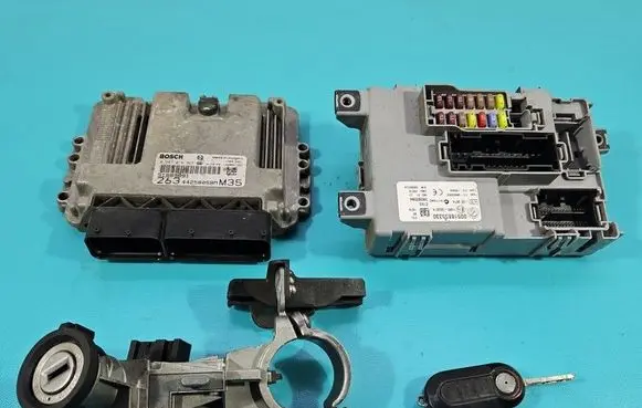 Fiat Doblo Engine control unit/module ECU 51889891 IMPRK1442213