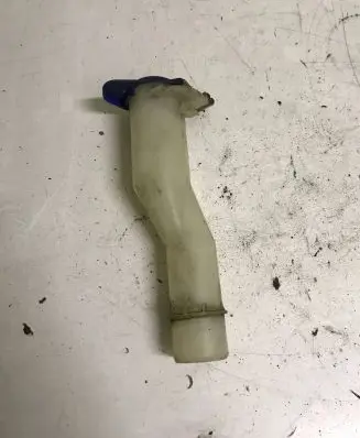 Volvo S80 Window washer liquid tank fill tube 9484573