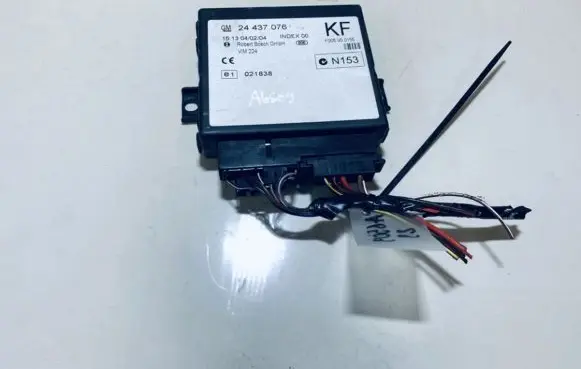Opel Zafira A Comfort/convenience module 24437076 f005v00155