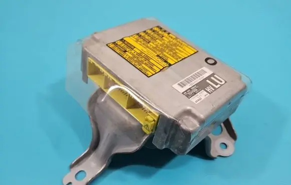 Lexus RX 330 - 350 - 400H Airbag control unit/module 89170-48151 IMPRK1439822