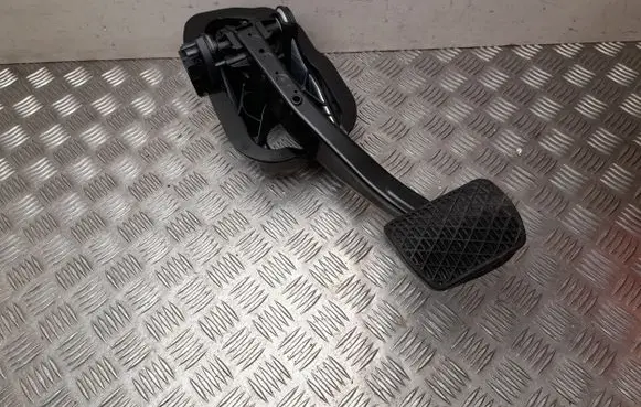Mercedes-Benz C W206 Brake pedal A2062901000