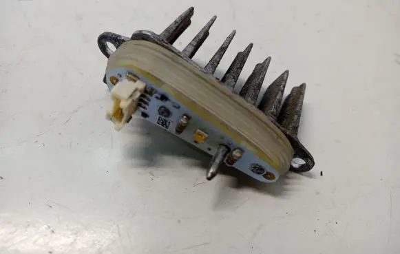 BMW 4 F32 F33 LED ballast control module 08280