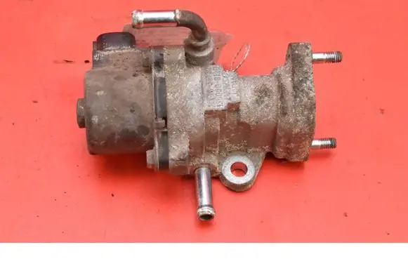 Toyota Auris 150 EGR valve 2562033030