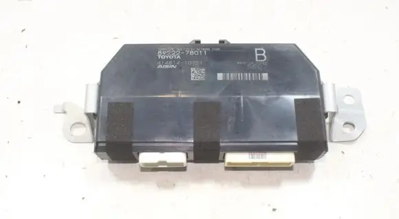 Lexus NX Tailgate/trunk control unit/module 8922278011