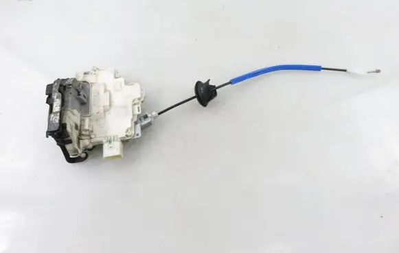 Audi A4 S4 B8 8K Front door lock 8J1837016A