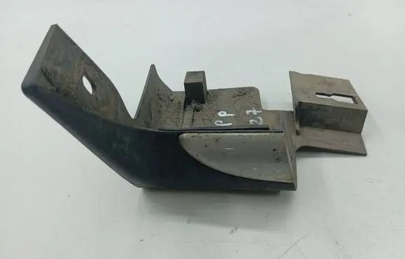 Mazda CX-7 Fender trim (molding)