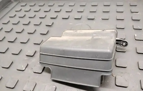 KIA Sportage Air intake duct part 282133W000