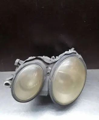 Mercedes-Benz CLK A208 C208 Headlight/headlamp 147551