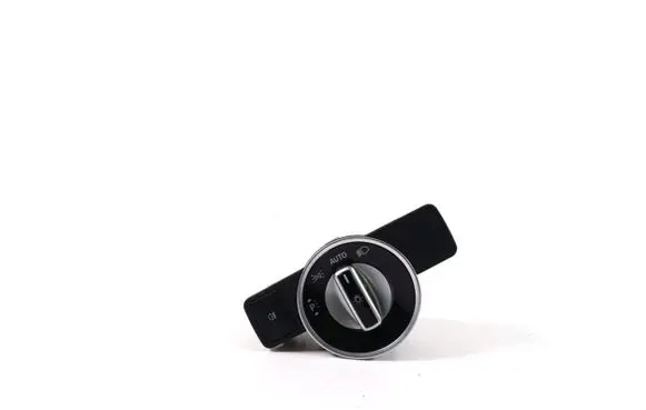Mercedes-Benz CLA C117 X117 W117 Light switch A2129050551