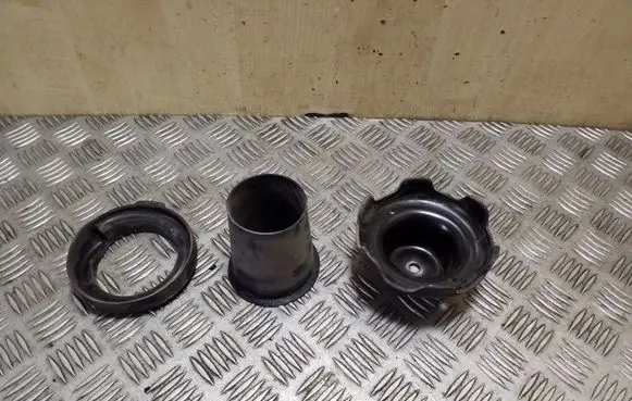 Mini Cooper Countryman R60 Coil spring/strut mount 