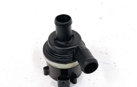 Volkswagen Jetta VI Electric auxiliary coolant/water pump 6R0965561A 12402100502