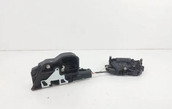BMW 5 F10 F11 Rear door soft close latching motor 7154515 A053702
