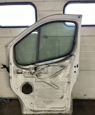 Opel Vivaro Front door