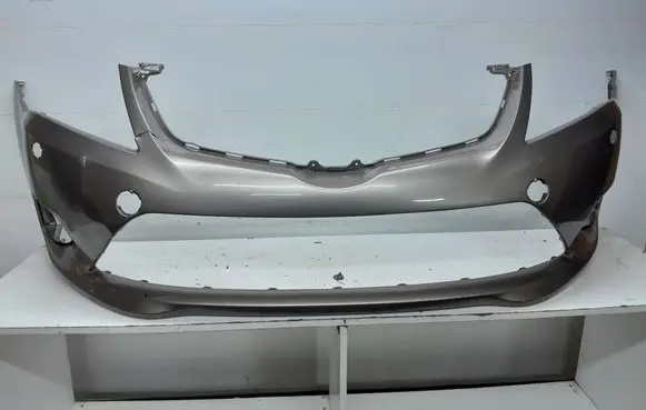 Toyota Avensis T270 Front bumper 5211905210