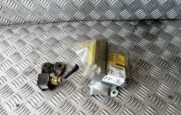 Toyota Yaris Airbag control unit/module 891700D100 209996104 8917352040