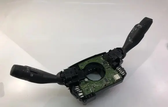 Volvo XC60 Indicator stalk 31674103